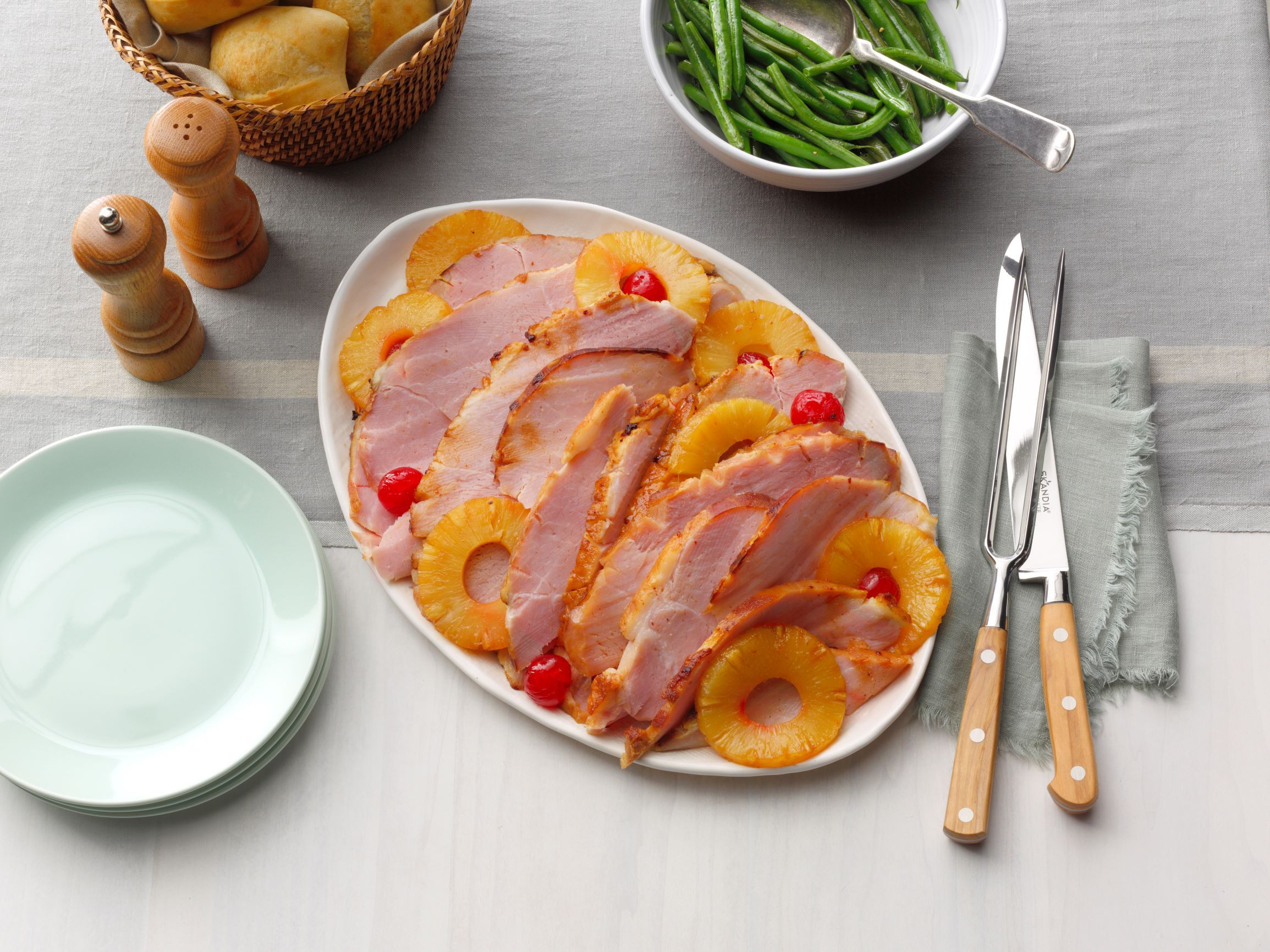 Baked Ham with Pineapple - Dole® Sunshine